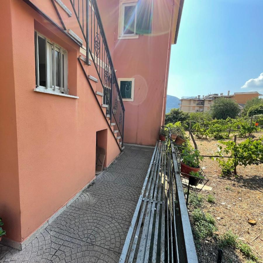 Golfo Paradiso Campane Di Uscio Piccola Bomboniera Pochi Chilometri Camogli Portofino Santamargherita Buitenkant foto
